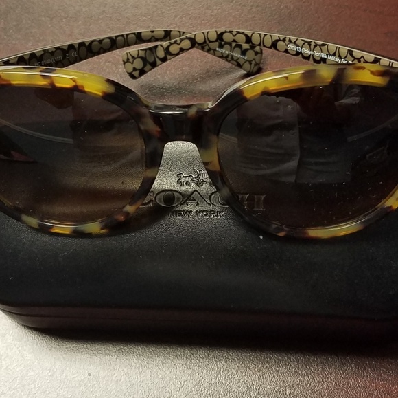 Coach Sunglasses - Picture 7 of 7